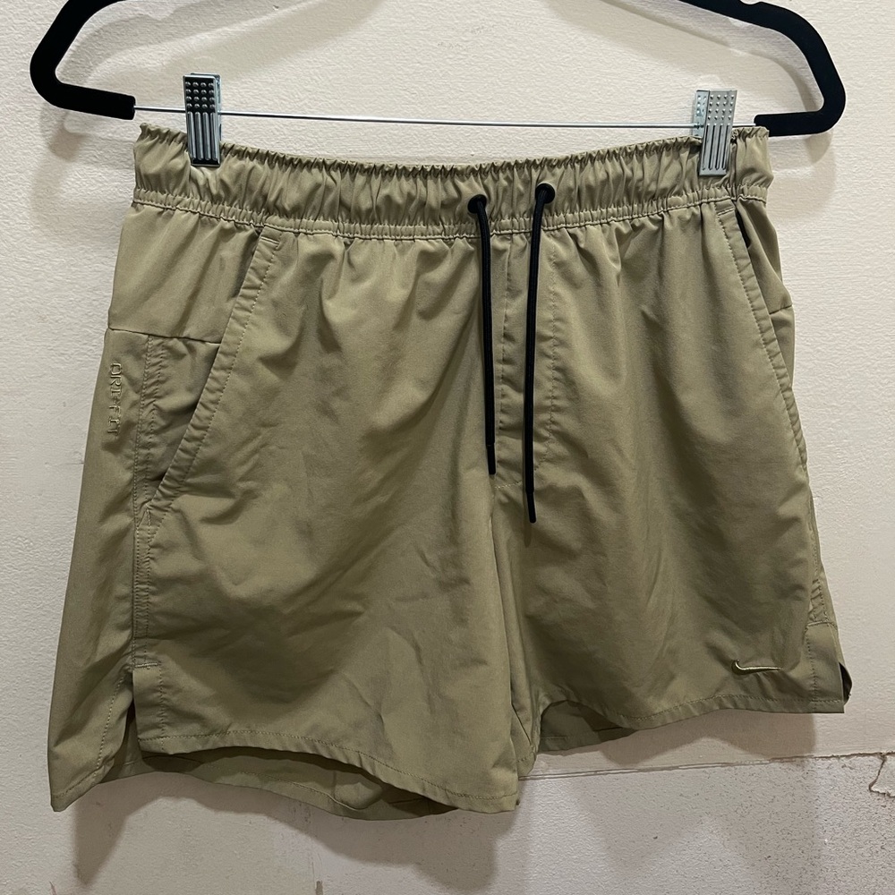 Nike unlimited 5’ shorts